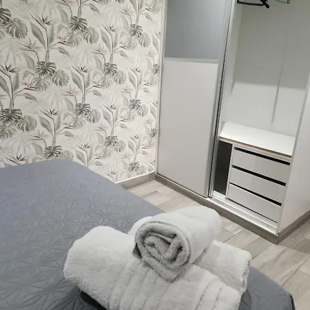 Confortable Cercaa La Estacion Del Avejoaquin Sorolla Δωμάτια σε οικογενειακή κατοικία