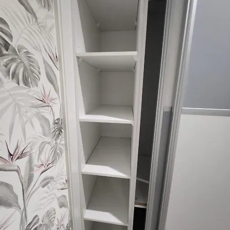 Δωμάτια σε οικογενειακή κατοικία Confortable Cercaa La Estacion Del Avejoaquin Sorolla *